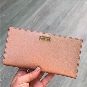 ♠️kate spade rose gold wallet